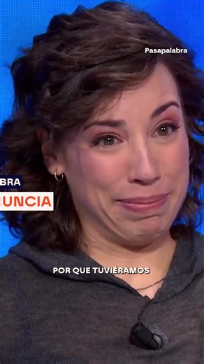 Las lágrimas de Rosa al dar la noticia del bote a su madre en #Pasapalabra. 🥹🥰 “¿Tienes pizza en el congelador para celebrar?”. 🎉🍕 | Pasapalabra