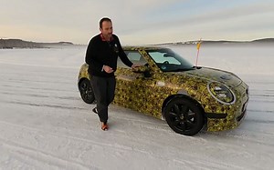 纯电Mini Cooper首次试乘体验，2024上市（机翻字幕）