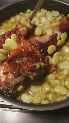 slow cooking Lima Beans with smoked turkey drumstick