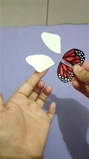 🦋😍DIY Flying Butterfly | Easy Paper Butterfly That Flies 🦋 #craft #butterfly #shorts
