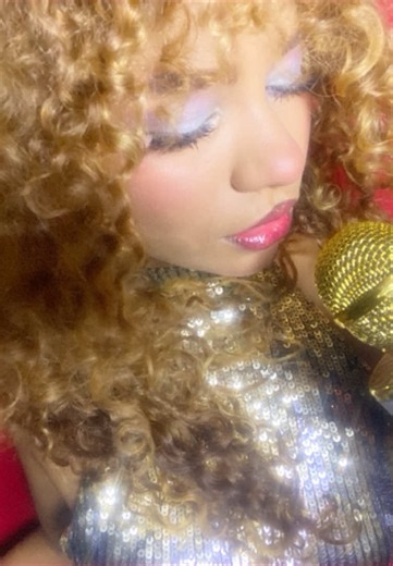 Maquillaje al estilo de los 80s con Chicas del Can