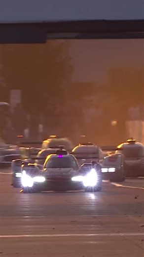 Restarts as the sun sets in Sebring! 😍 2026 Mobil 1 Twelve Hours of Sebring 🟢: Saturday, March 21 | 10:00AM ET 📺: Peacock | NBCSN 🌍: IMSA YouTube Live, IMSA .tv 📻: IMSA Radio | IMSA