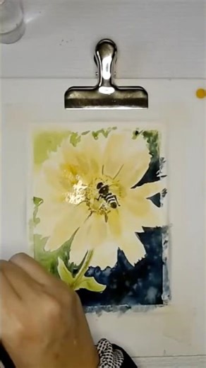 Watercolor bee for your spring vibes! Live replay available! #watercolorpainting #youtubeshorts