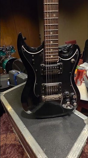 Hagstrom Retroscape H-IIN Made Sweden #hagstrom #guitarrepair #vintageguitar #backstage #sg #gibson