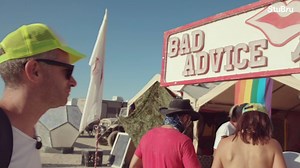 29K views · 124 reactions | Stijn Van de Voorde trok naar het zotste festival op aarde: Burning Man. Hij vond er inspiratie voor zijn poëzieboek, dat hij verkoopt ten voordele van Ontrafel vzw, één van de goede doelen van De Warmste Week. Én hij vond er ook prachtig, slecht advies... Nu vrijdag stelt Stijn de reeks en zijn bijbehorende dichtbundel voor in de Budascoop in Kortrijk: Stijn Van de Voorde presenteert: Burning Man (LIVE!). | Studio Brussel | Facebook
