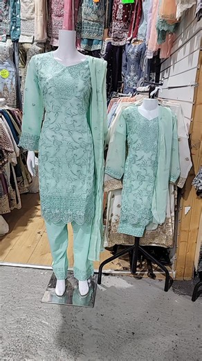 Exploring the Versatility of Chiffon Fabric