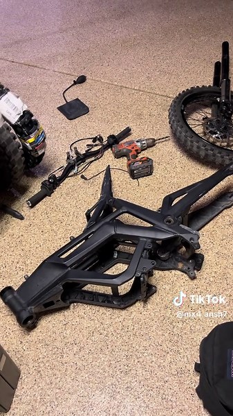 What color #mx4 #67 #forthebrunettes❤️ #powdercoating