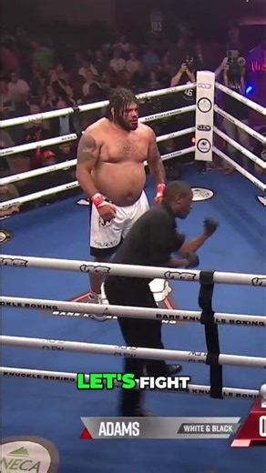 Boxer's Brawl: Intense Punches, Referee's Intervention, No Knockdown! #shorts