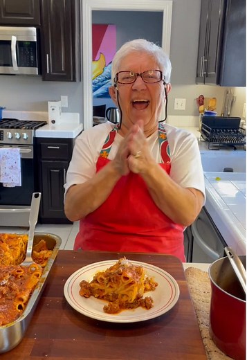 Authentic Baked Ziti Recipe with Rich Meat Sauce