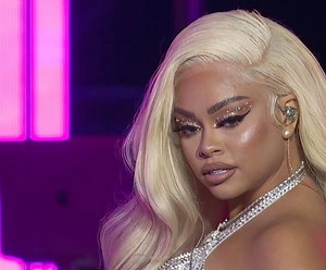 Latto Performs ‘Muwop’ & ‘Big Energy’ At 2021 MTV VMAs