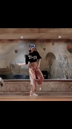 Can we confirm that this is Lisa's best dance practice? 🛐 #blackpink #lisa #dancepractise #kpop #tiktok #fyp #parati #viral #edit