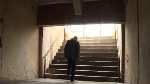 Un preso político vuelve al Estadio Nacional, centro de torturas de la dictadura chilena: \