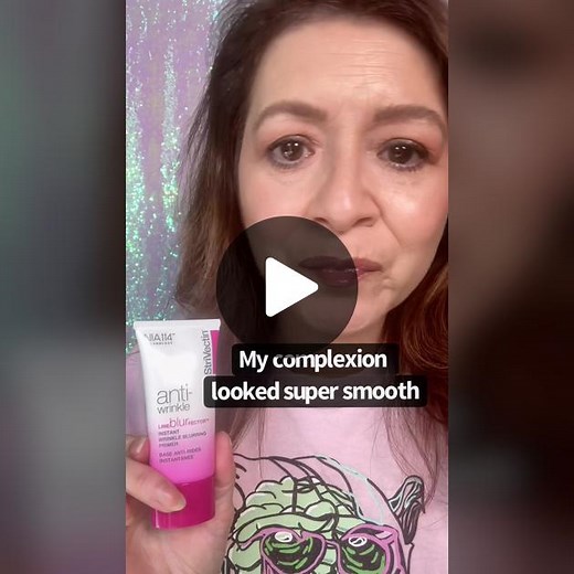 Super smooth results wuth the @StriVectin line blurfector primer gifted via @Octoly #StriVectingiftedme #strivectin #lineblurfector #octolyfamily #fyp ##OverwatchMe #makeupprimer #smoothskin #firstimpressions