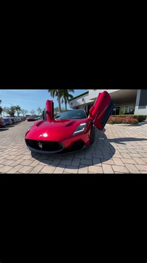 Maserati MC20: Meeting the Man Behind One of India's Rarest #yeshtv