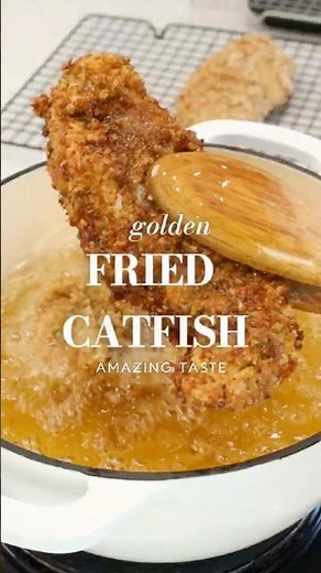 Crispy Cornmeal Fried Catfish — The Perfect Crunch! 🔥🐟 #frieddish