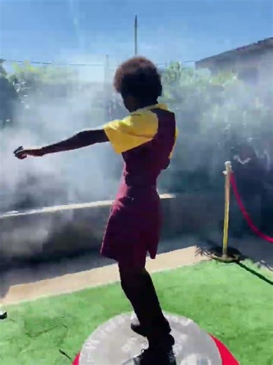 "From class room to crowd controller real quick"💃#amapiano#amapianodance#amapianovibessa#dance