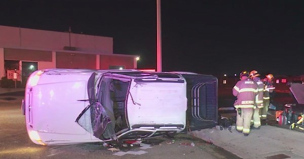 7 teens hospitalized after rollover crash in Fullerton