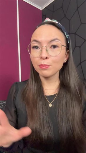 Most German learners don’t struggle because they’re not trying hard enough. They struggle because what they’re using doesn’t prepare them for real life. Apps give vocabulary. Traditional classes explain grammar. But real conversations still feel stressful. That’s why I’m hosting a free 60-minute live German training for beginners where I’ll show you a practical approach to learning German for daily life focusing on pronunciation, real spoken German, and grammar you can actually use. ✨ This train