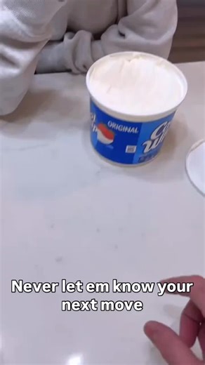 😂😂😂 #scarepeople #scareprank #prank #funny #fyp