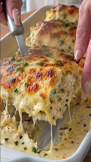 Creamy Chicken Lasagna Rolls 🍗🧀 | Cheesy Alfredo Chicken Pasta Roll Recipe