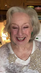 814K views · 88K reactions | Praying For 2022 to be a year of putting Jesus First in our life. Pray that He will see us through any hardships and bless us all with His richest love. | Cooking with Brenda Gantt | Facebook