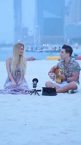 Qué canción más bella 😍😍 Alejandro Sanz y Camila Cabello se pasaron 👏👏👏 no podemos dejar de cantarla. Aquí compartimos una partecita en vivo de "Mi persona favorita". Dediquen, compartan y etiqueten a su persona favorita ❤️ Diego Galiano Giselle Estigarribia Perfil Lleno | Diego & Giselle