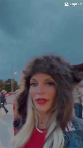 Do you boo… your morning reminder that Different looks good on you!🦬