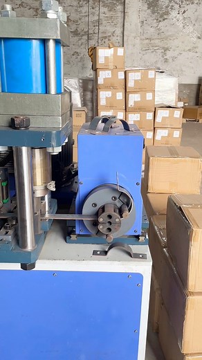 Flat iron hoop forming machine.#ironwork | Haha Liu