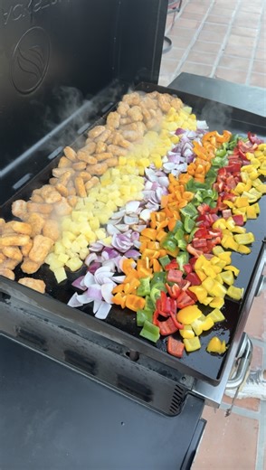 1M views · 7.3K reactions | Easy Way To Feed A Crowd I make enough dinner on the grill to feed the whole party with chicken nuggets. | Rae in the Life | Facebook