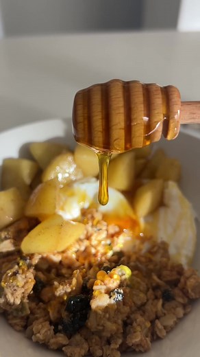 The Satisfying Honey Drip Experience