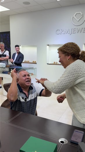 Tiempos cambiaron: Boda vs. Carrera