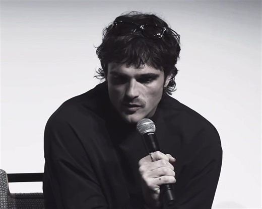 Jacob Elordi: Exploring Boyfriend Style and Girly Trends