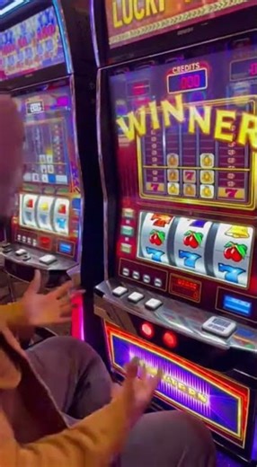 Guy Screams As Slot Machine Explodes Cash