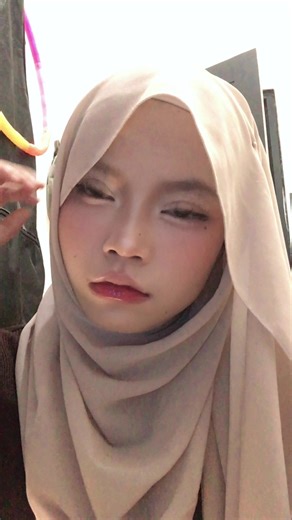 Transisi Makeup: Tutorial Doyin untuk Cowok ke Cewek