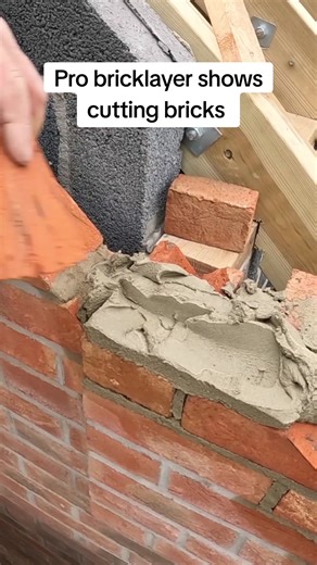 #bricktok #bricklayer #bricky #howto #tutorial #fyp #constructionlife #buildingwithbudd #builder #tipsandtricks #bricklaying #diy