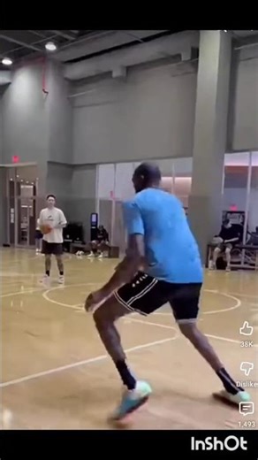 60 year old Hooper trying Kevin Durant workout.