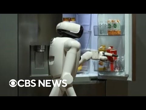 Laundry-folding robot debuts at CES 2026