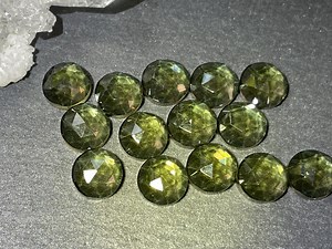 Faceted Color Changing Alexandrite Round 8mm Cabochon - Calibrated Cabochons - Etsy