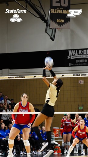 The Assist of the Week goes to the match-winner vs. #15 Kansas. Taylor Anderson 🤝 Lindsey Miller #BoilerUp x #statefarmpartner | Purdue Volleyball