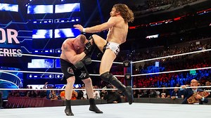 ¡Daniel Bryan está desatado en este COMBATE COMPLETO contra Brock Lesnar en una lucha Campeón contra Campeón en #SurvivorSeries 2018! 💪 | WWE España