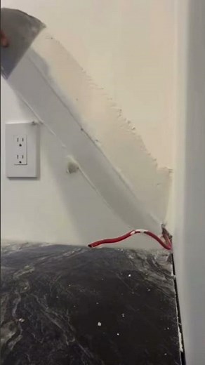 Quick wall Fix: Seamless Tape & Mud Application