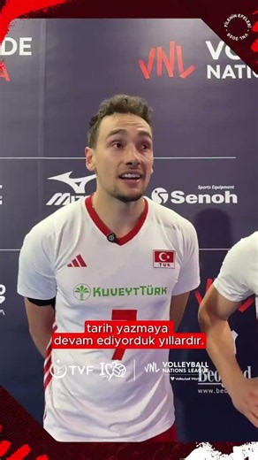 Çeyrek finale yükselen Filenin Efeleri’nin İran maçı sonunda mikrofon Bedirhan Bülbül’de. 🎙️🇹🇷