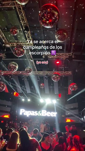 Cumpleaños de Escorpio: Celebración y Significado del Signo Zodiacal ♏️