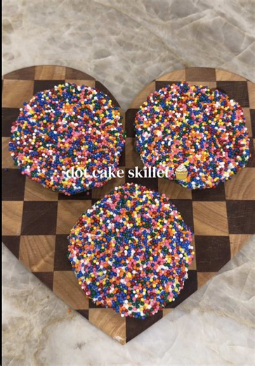 Dot cake cookie smore skillet in the air fryer - one of the easiest sweet treats you can make at home 🧁🌈🍪 #smoreskillet #asmrbaking #dotcake #easydessertrecipe #sweettreat
