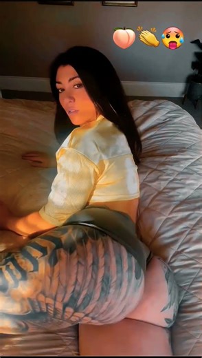 Sure why not ass clapping twerk 👏😁 #2026 #love #shortsfeed #fitness #model #dance #viralvideo #short