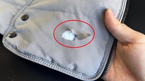 羽绒服修补小妙招：3分钟轻松修复破洞，简单又美观！ 教你快速修补羽绒服的方法！ Quick Tips to Repair Your Down Jacket! #fblifestyle | 美食彩味 明玥美食 小玥厨娘