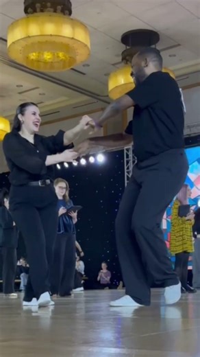 Friendships shining through the dance ✨