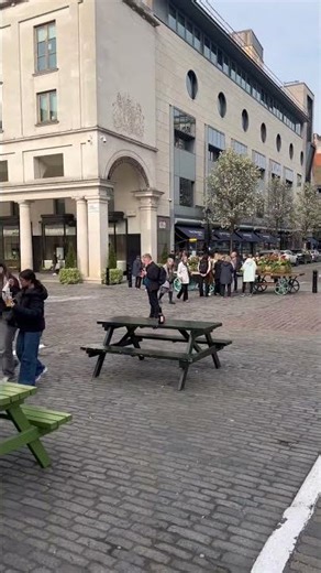 Beautiful London Covent Garden #london #travel #londonlife #free #coventgarden