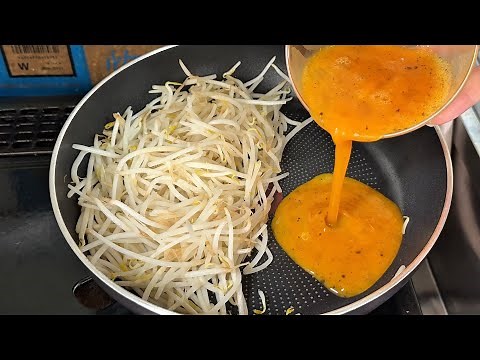 Just bean sprouts and eggs! A light, delicious and easy to make dish!
