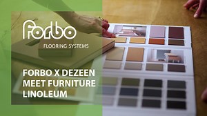 Scopri la bellezza naturale di Furniture Linoleum nella nostra ultima collaborazione con Dezeen. In questo video presentiamo Forbo Furniture Linoleum, il nostro materiale per superfici sostenibile e di alta qualità realizzato con ingredienti naturali e grezzi. Grazie alle sue proprietà antistatiche e alla sua superficie morbida e opaca, è la scelta perfetta per un'ampia gamma di applicazioni, dalle scrivanie ai tavoli da pranzo, dagli armadi ai frontali delle cucine. Il video mette in risalto il